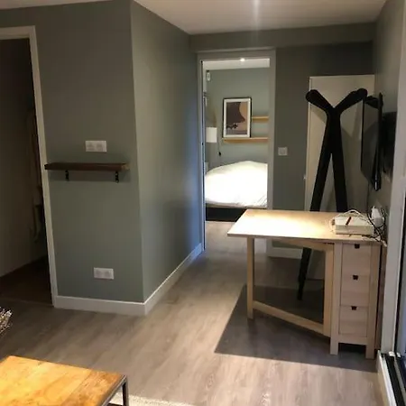 Apartment Tres Cosy En Rez De Jardin Le Plessis-Robinson